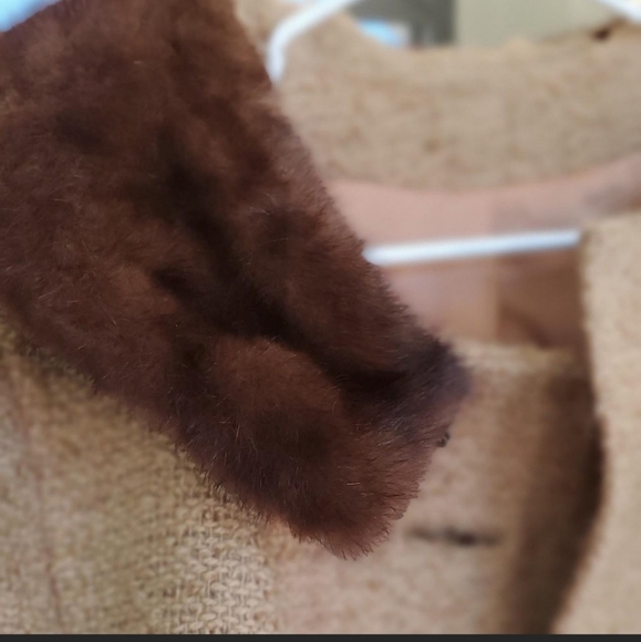 Vintage 1960s wool and mink coat - Picture 6 of 7